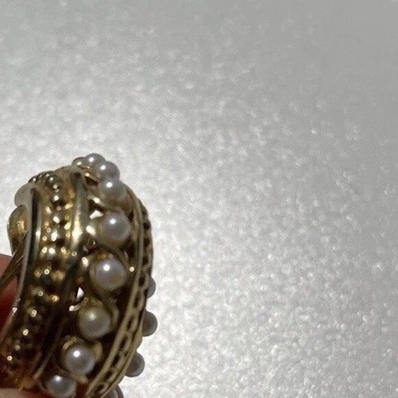 Vintage Quality Faux Pearl Gold tone Half Hoop Vintage Pierced Earrings - Picture 4 of 11